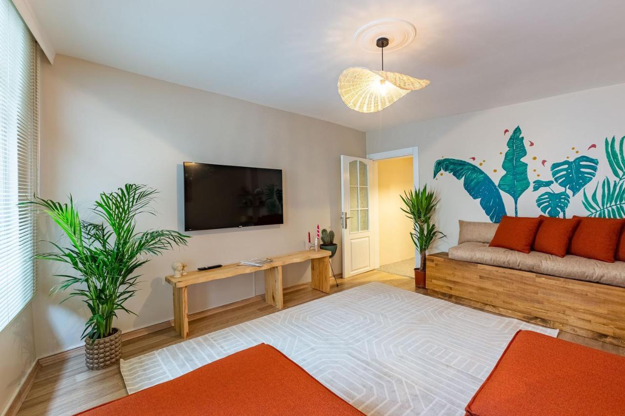Missafir House With Refreshing Garden In Besiktas