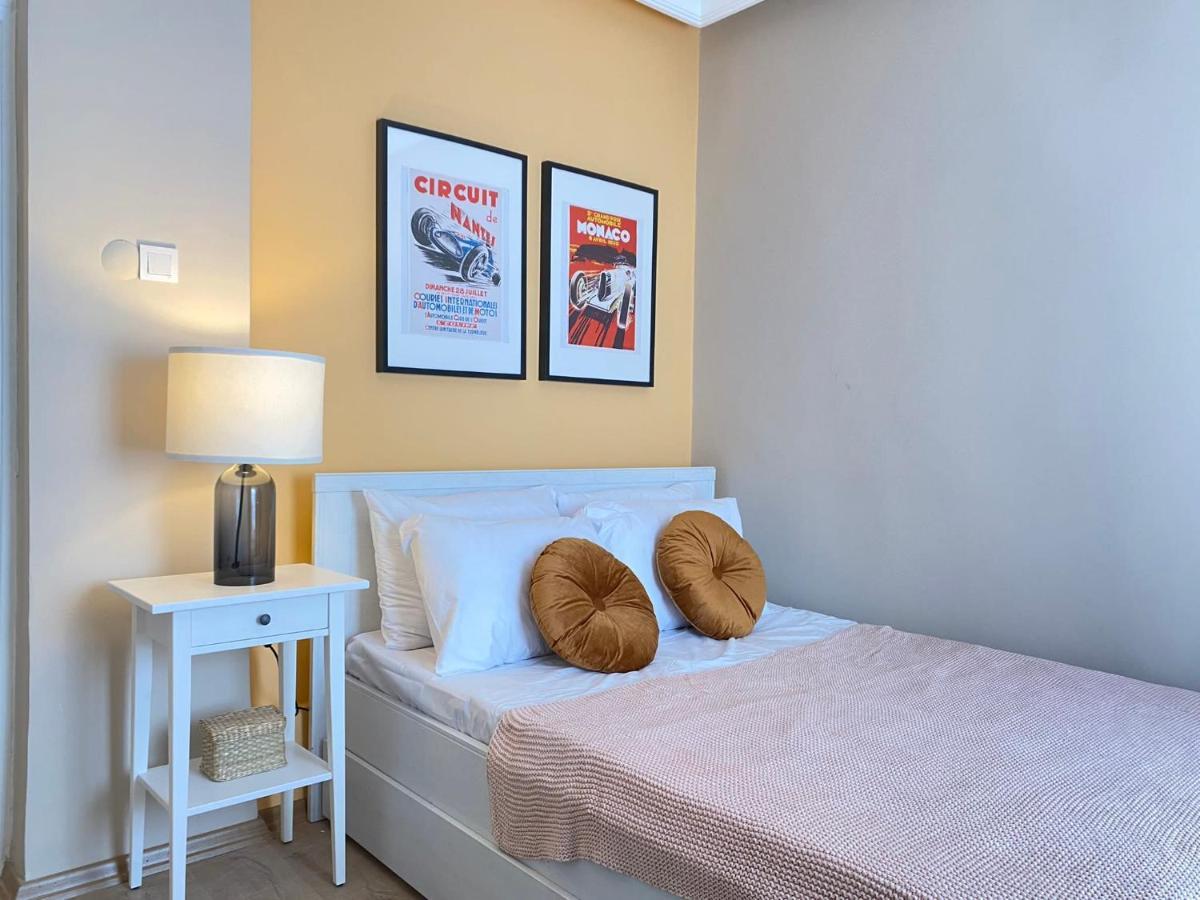 Chic Flat Near Shopping Malls In Sisli