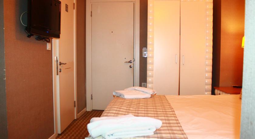Hotel Alyon 3*