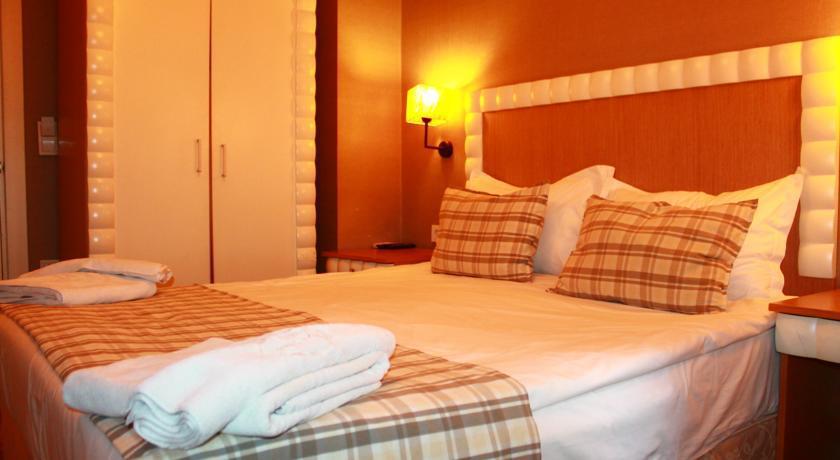 Alyon Hotel 3*