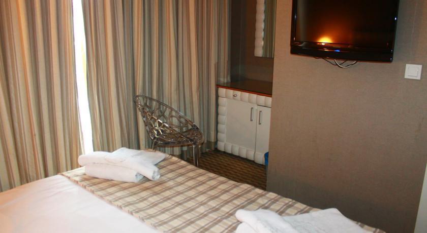 Alyon Hotel 3*