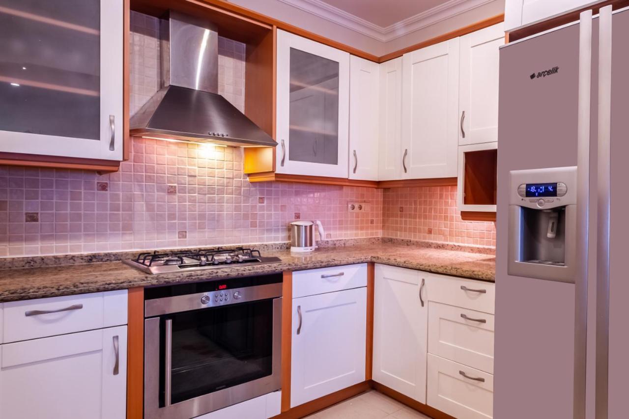 Chic Flat With Balcony Near Moda Shore Apartment Istanbul