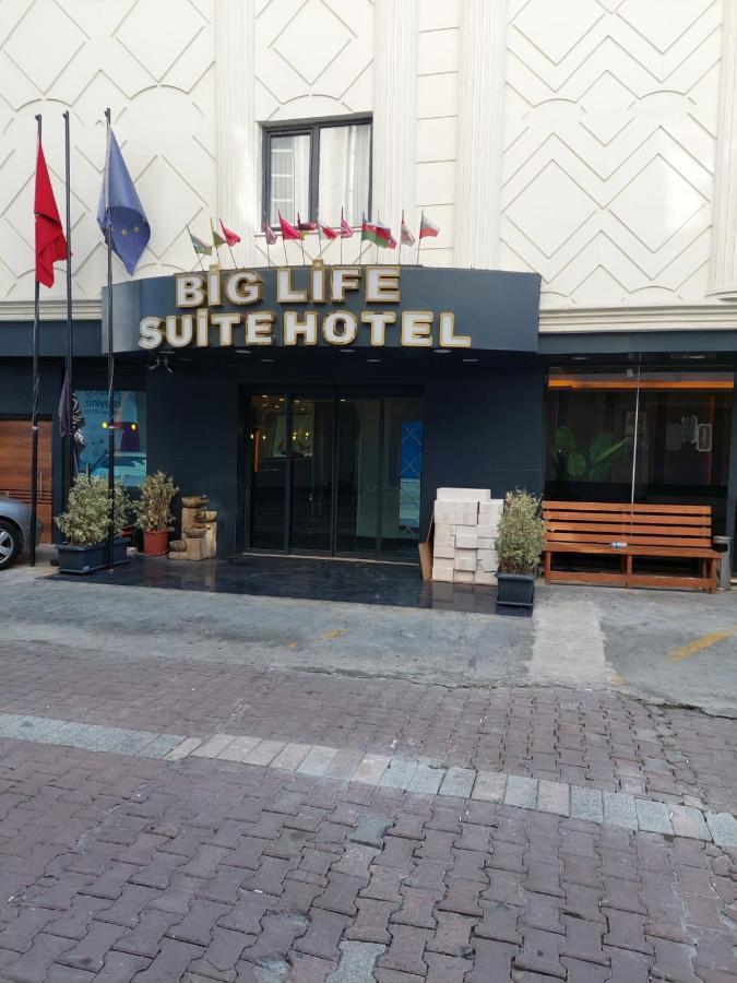 Biglife *