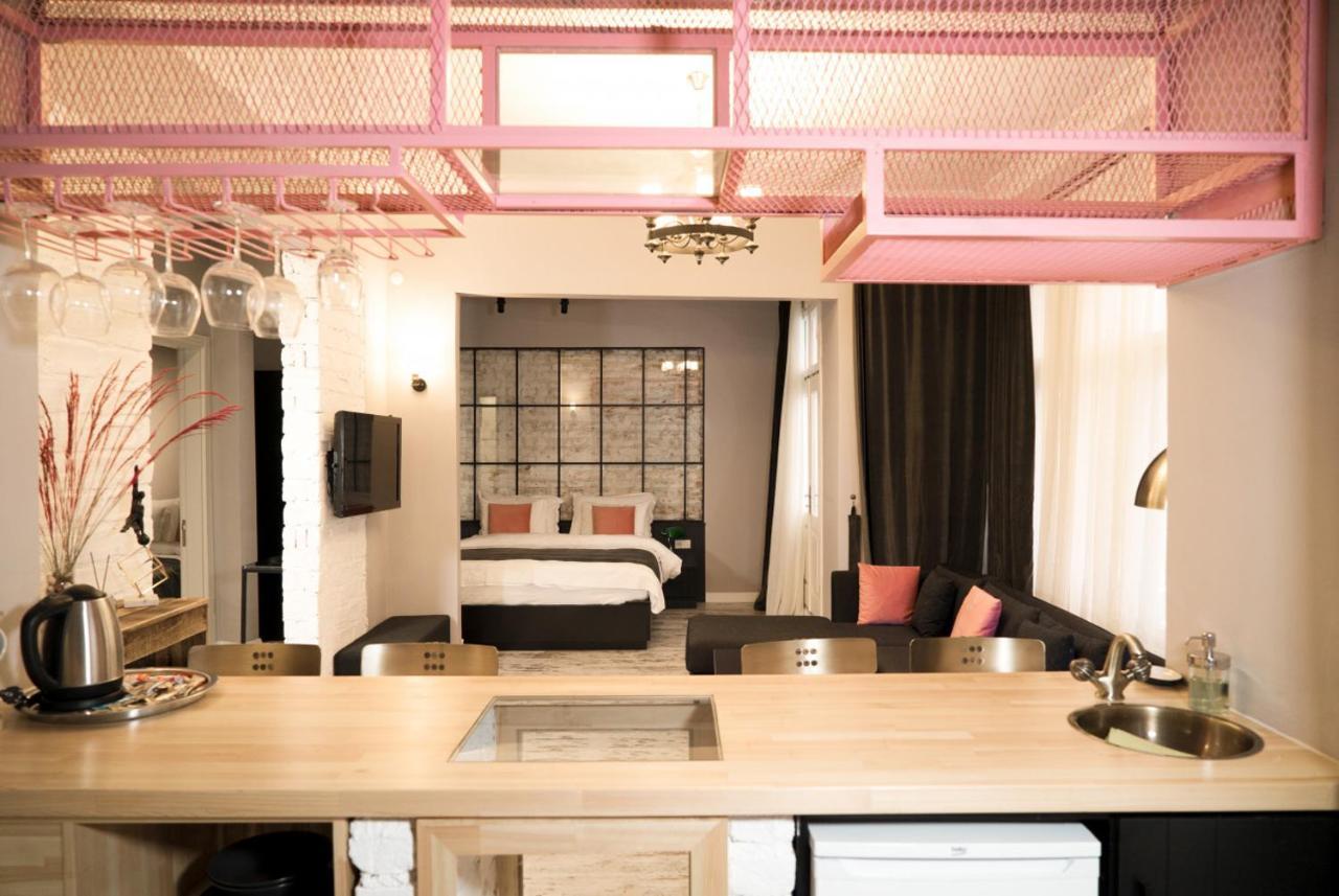 Flat With Turkish Hammam And Bar In Beyoglu *