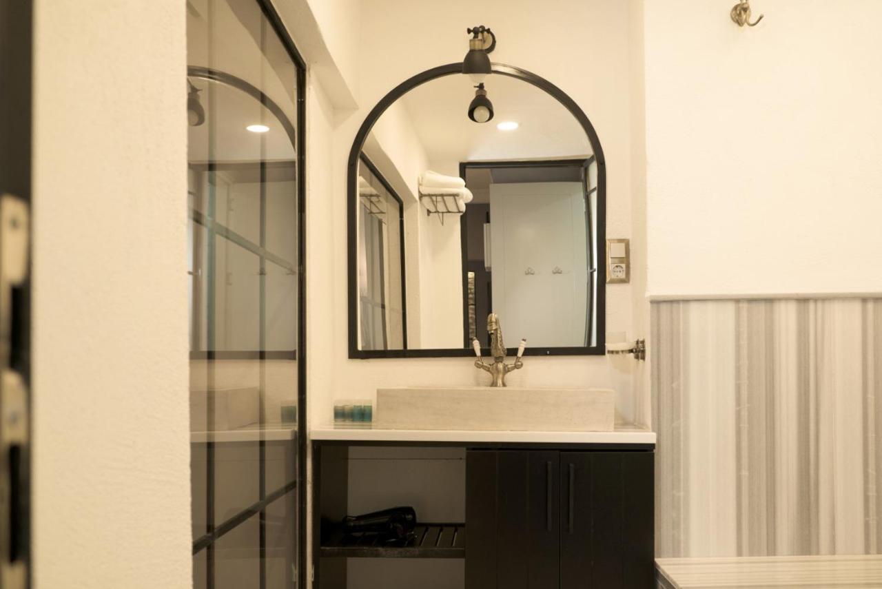 Flat With Turkish Hammam And Bar In Beyoglu * Istanbul
