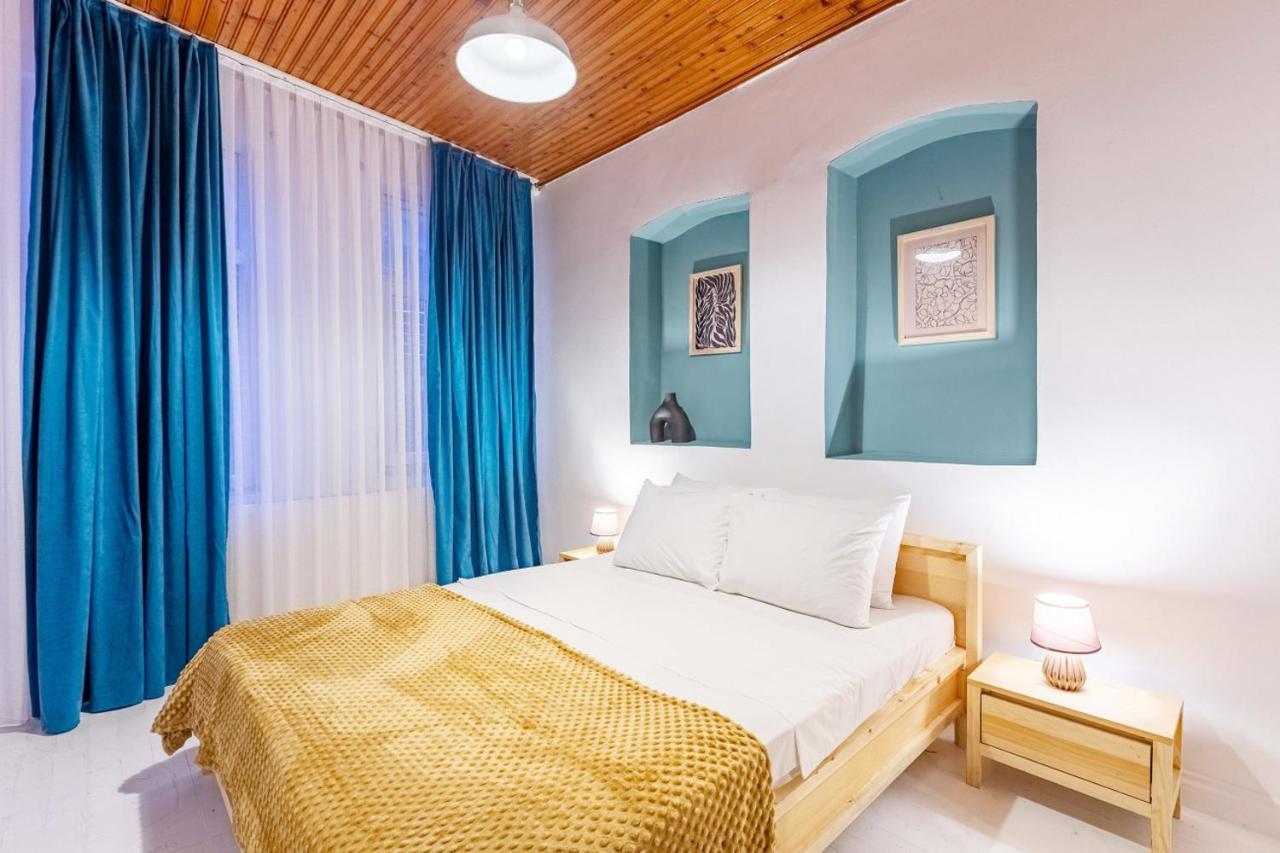 Delightful Flat In Sisli With Central Location *