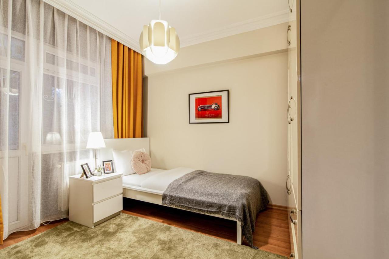 Central And Convenient Flat In Sisli Apartment *