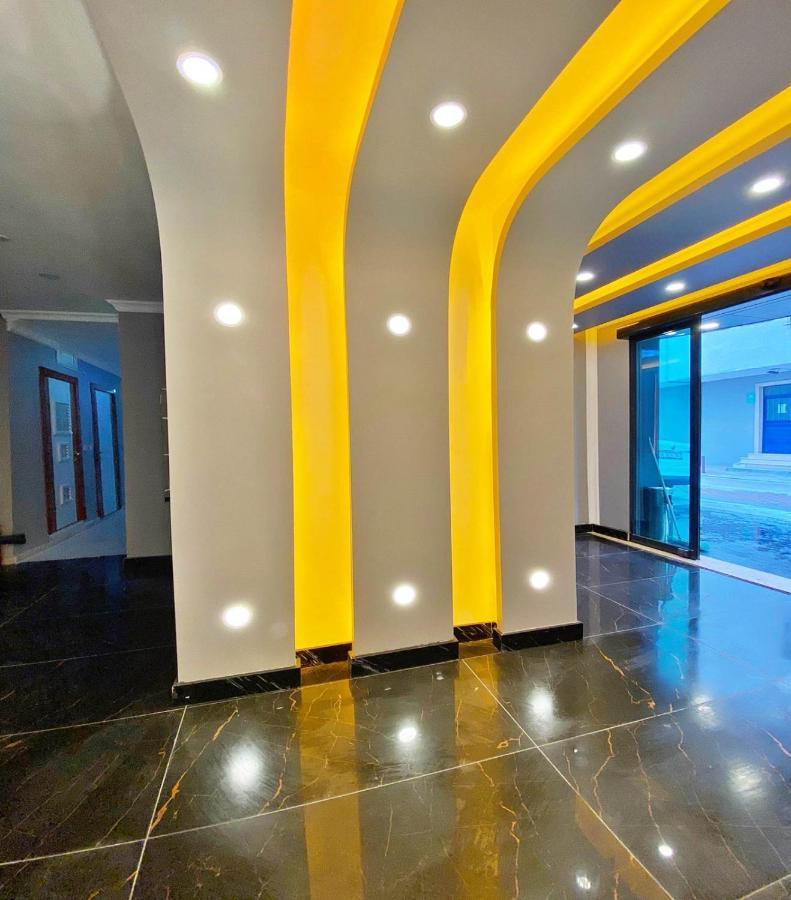 Hotel Biglife *