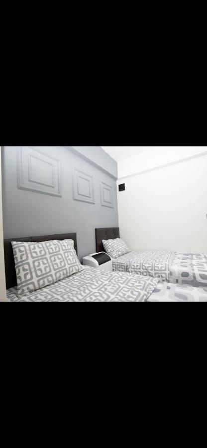 Right Next To The Cevahirshopping Center Apartment *