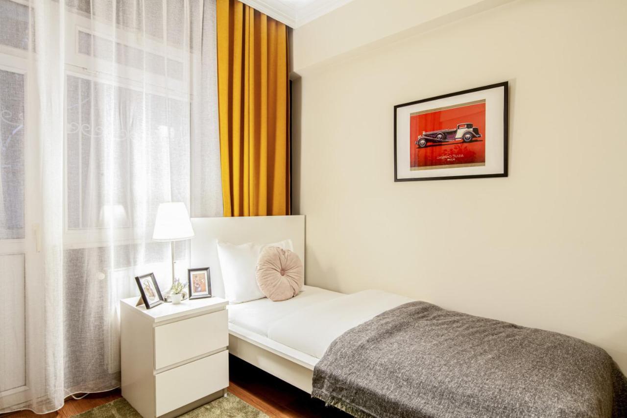 Apartment Central And Convenient Flat In Sisli *