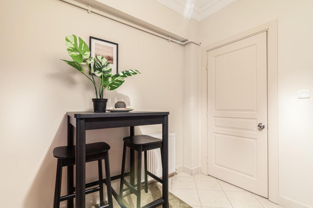Apartment Central And Convenient Flat In Sisli *