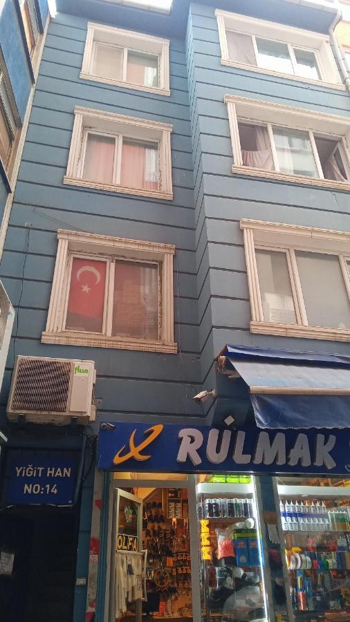 Central Apartament 4' Galata Tower Granbazaar 2' Sea 4' Ferry/metro/tram Apartment *