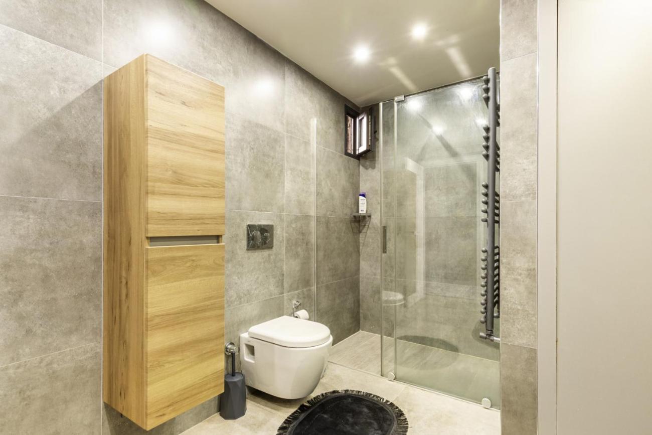 Bohemian Flat In Nisantasi With Location