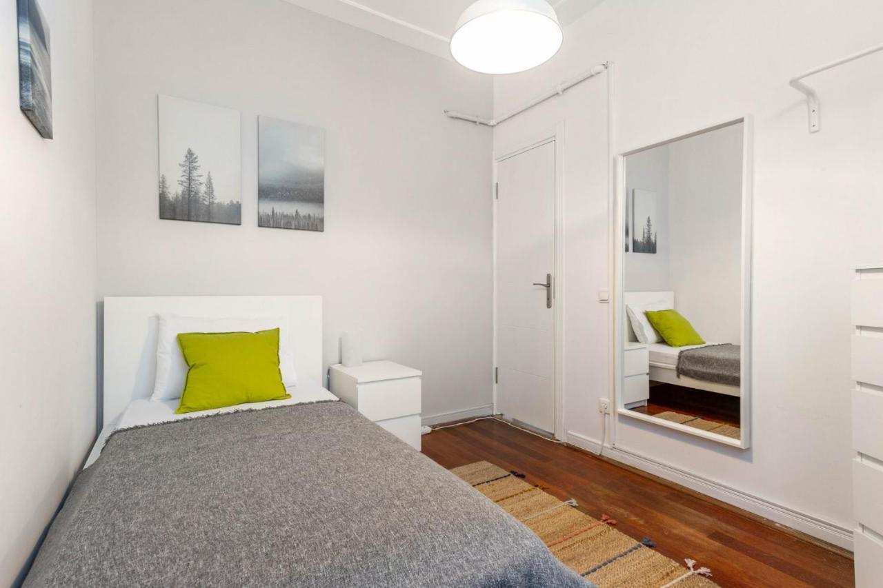 Exquisite Flat Near Bagdat Street In Kadikoy Apartment