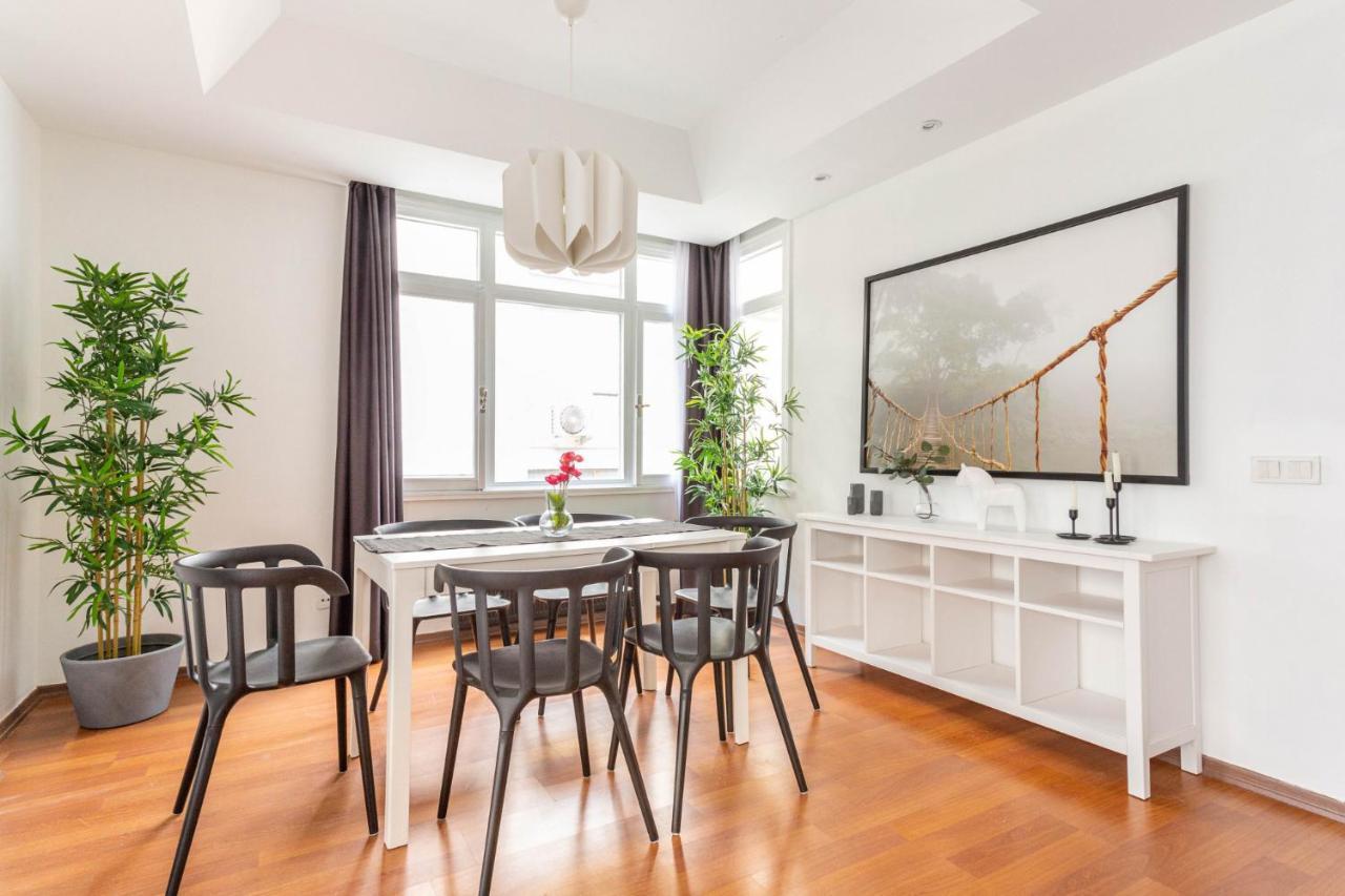 Exquisite Flat Near Bagdat Street In Kadikoy Apartment *