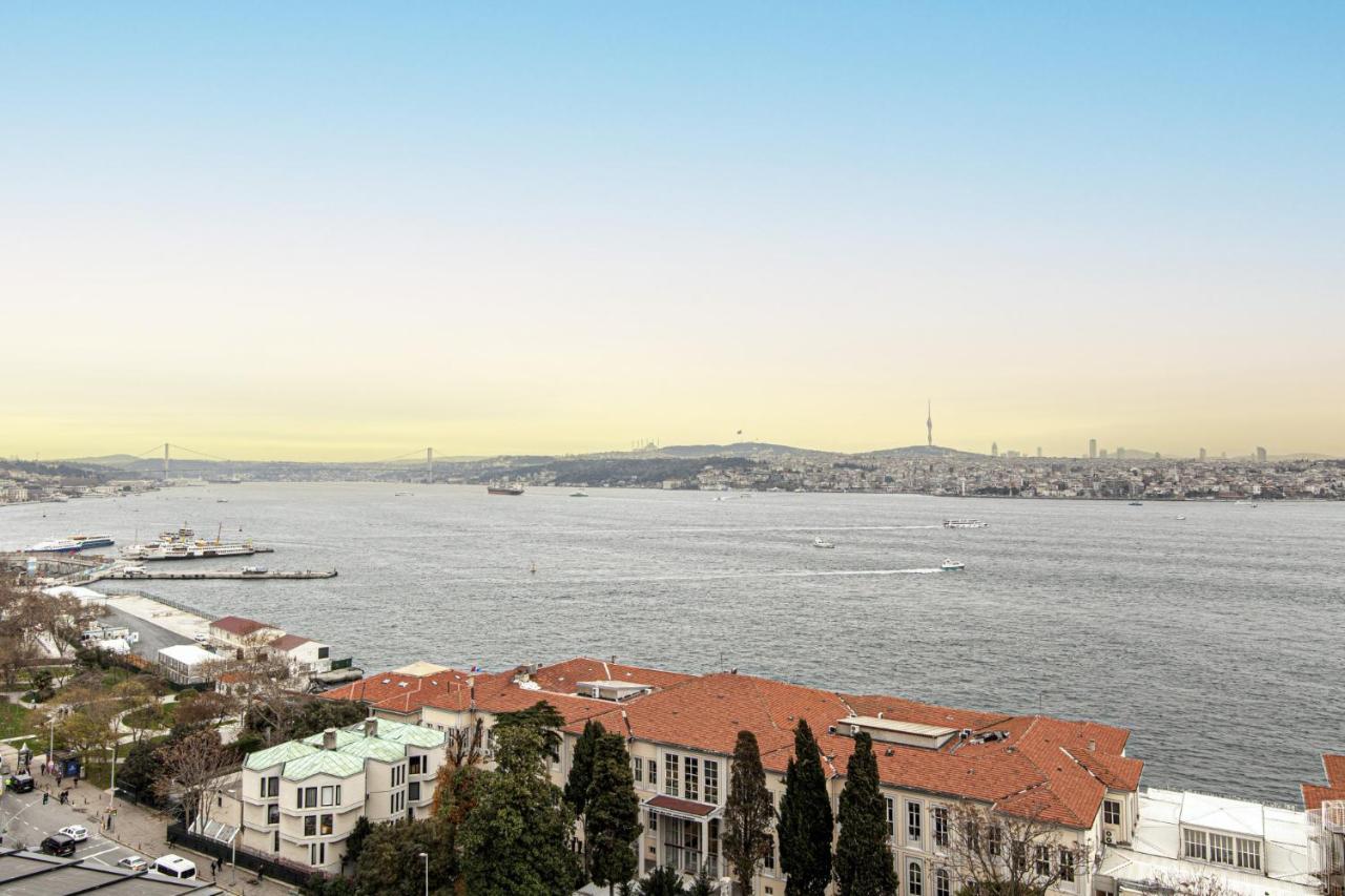 Flat With Panoramic Bosphorus View In Cihangir Daire İstanbul