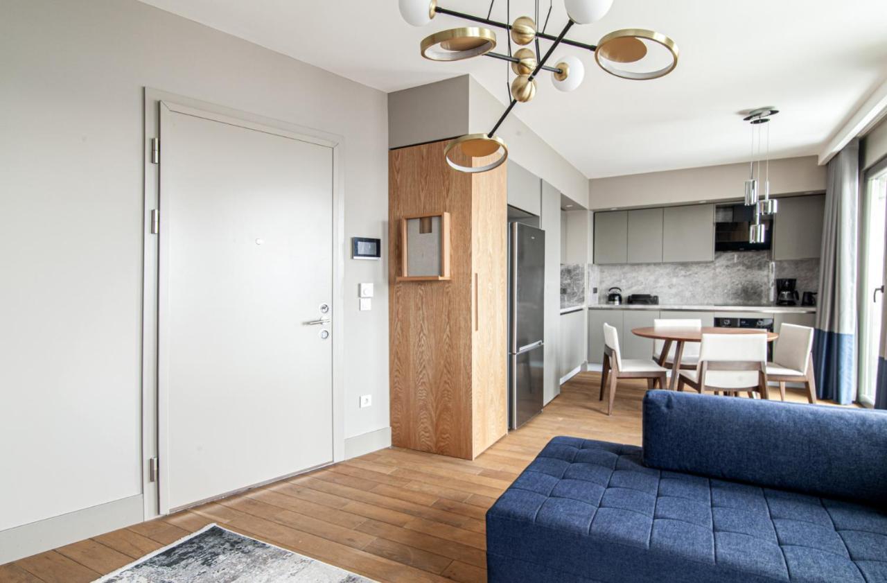 Daire Flat With Panoramic Bosphorus View In Cihangir *