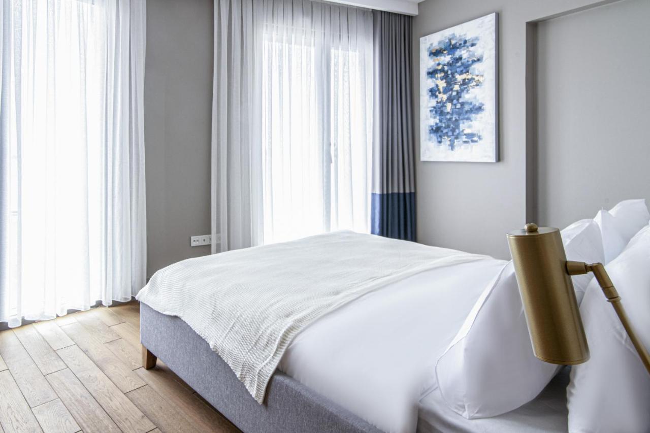Flat With Panoramic Bosphorus View In Cihangir Daire İstanbul