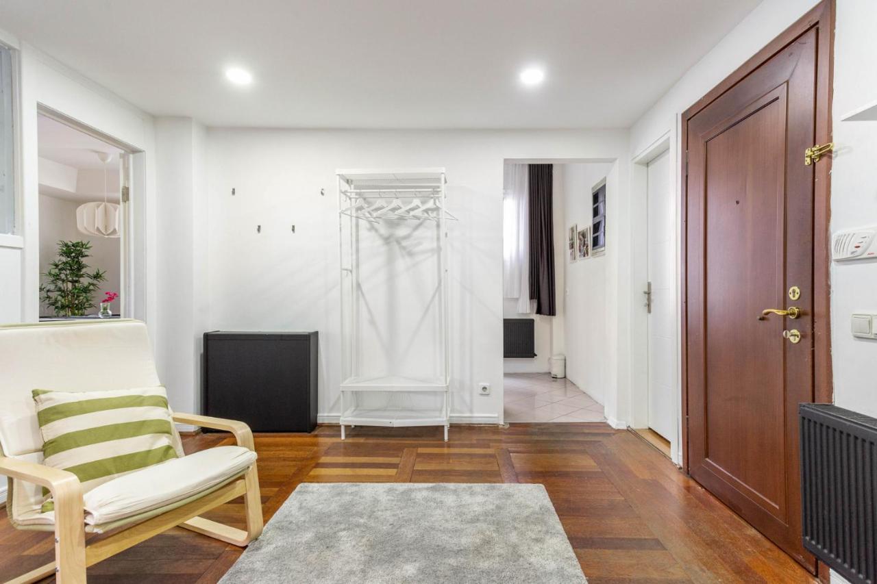 Apartment Exquisite Flat Near Bagdat Street In Kadikoy *