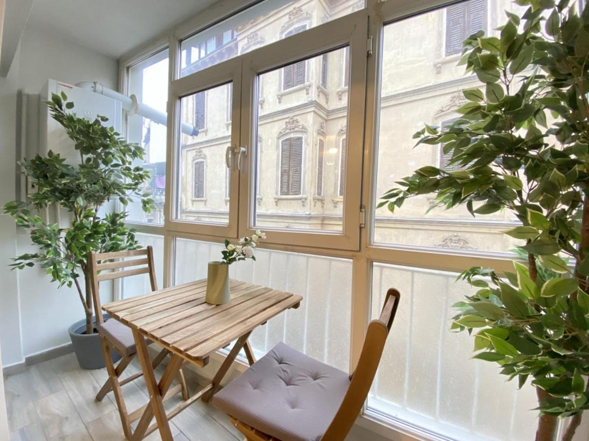 Apartment Charming And Central Flat With Balcony In Beyoglu