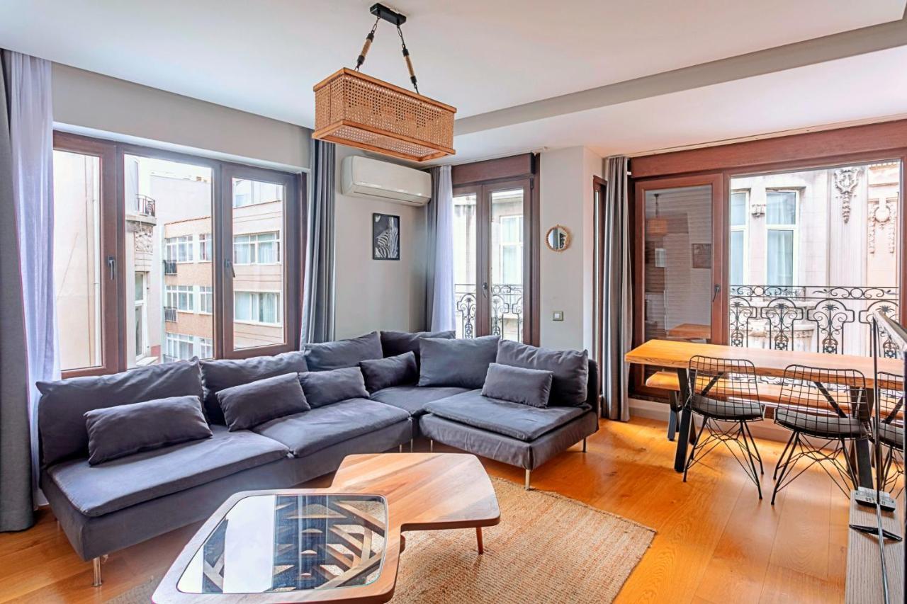 Charming Flat With Location In Nisantasi *