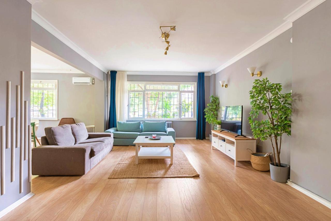 Apartment Outstanding Flat With Stylish Interior And Excellent Location Close To Shopping Malls In Sisli Istanbul