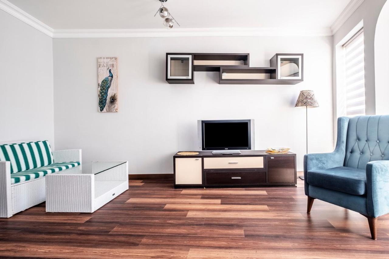 Apartment Sleek Flat 50 M To Bull Statue In Kadikoy *