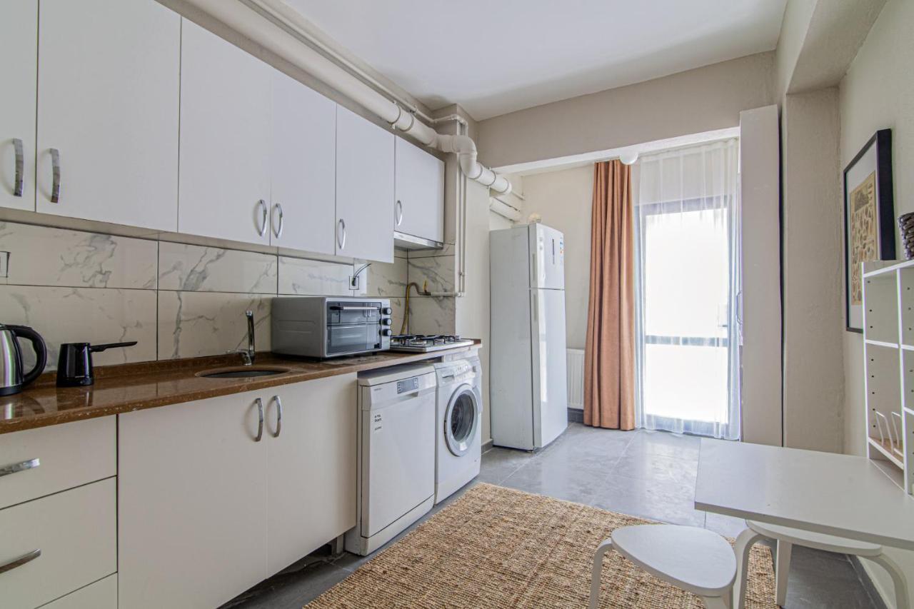 Charming Flat With Backyard Close To Zorlu Center Istanbul