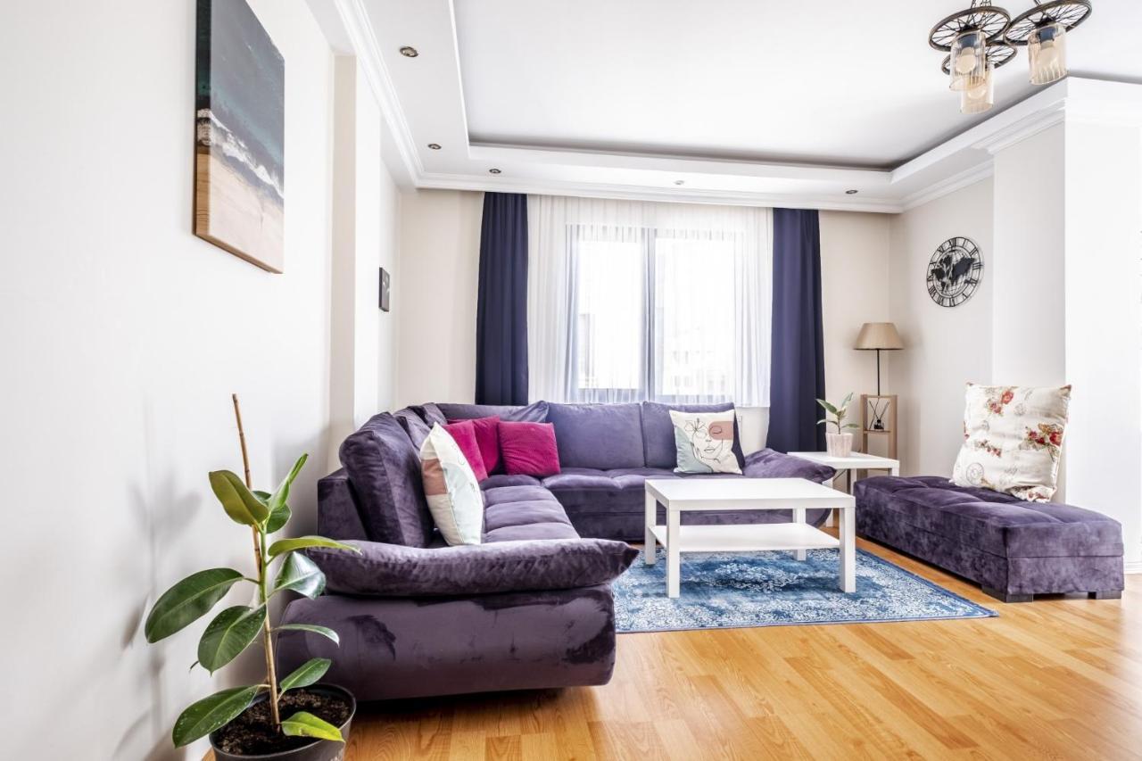 Flat In Maltepe With Balcony Near Shopping Malls Apartment Istanbul