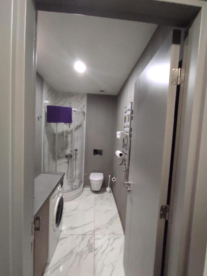 Wonderfully Located Seaside 3 Minutes To Metro Apartment *