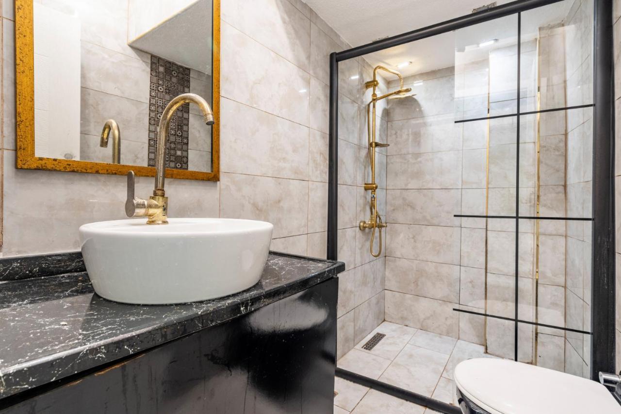 Refreshing Duplex Flat With Jacuzzi In Sisli