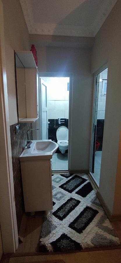Khavi Airport Apertment Homestay Istanbul