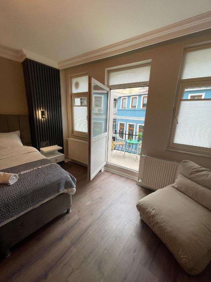Golden Arrow Suites