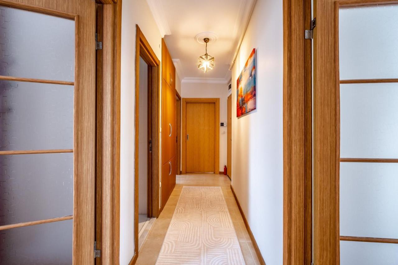 Flat In Maltepe With Balcony Near Shopping Malls Apartment *