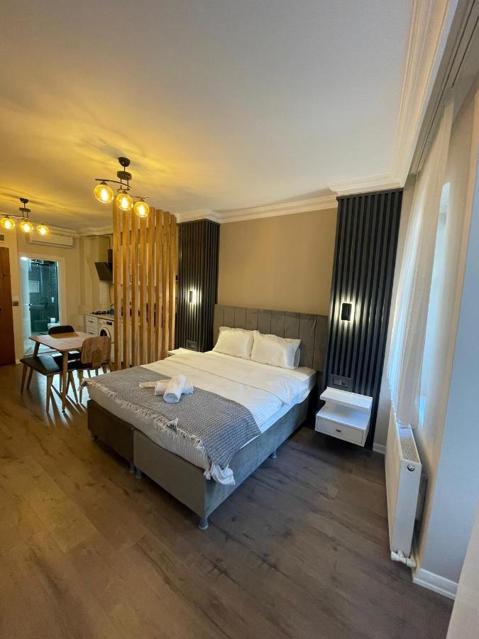 Golden Arrow Suites Apartment *