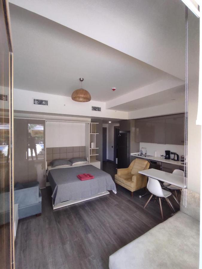 Wonderfully Located Seaside 3 Minutes To Metro Istanbul