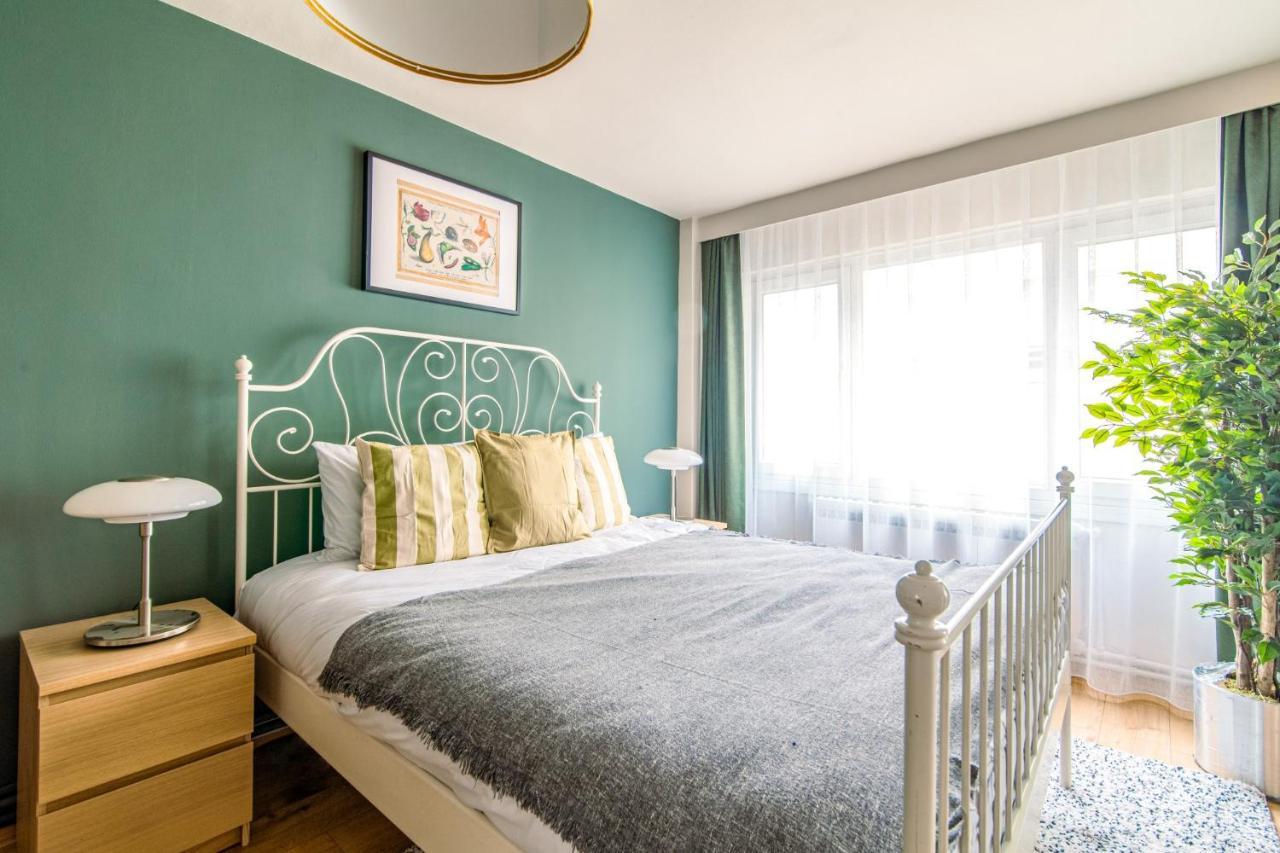 Apartment Stunning Flat With Excellent Location In Tesvikiye *