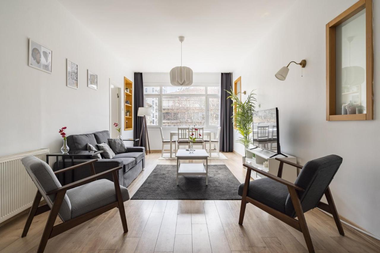 Specious And Stylish Near Bagdat Street With Excellent Location In Kadikoy Apartamento Istambul