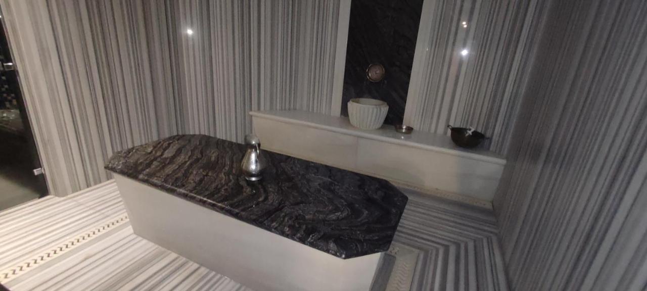 Apartment Stylish Flat-eagle Eye For