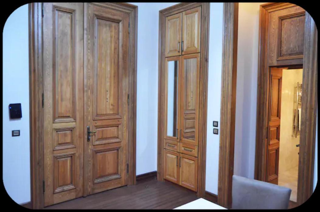 Aslan Apartment