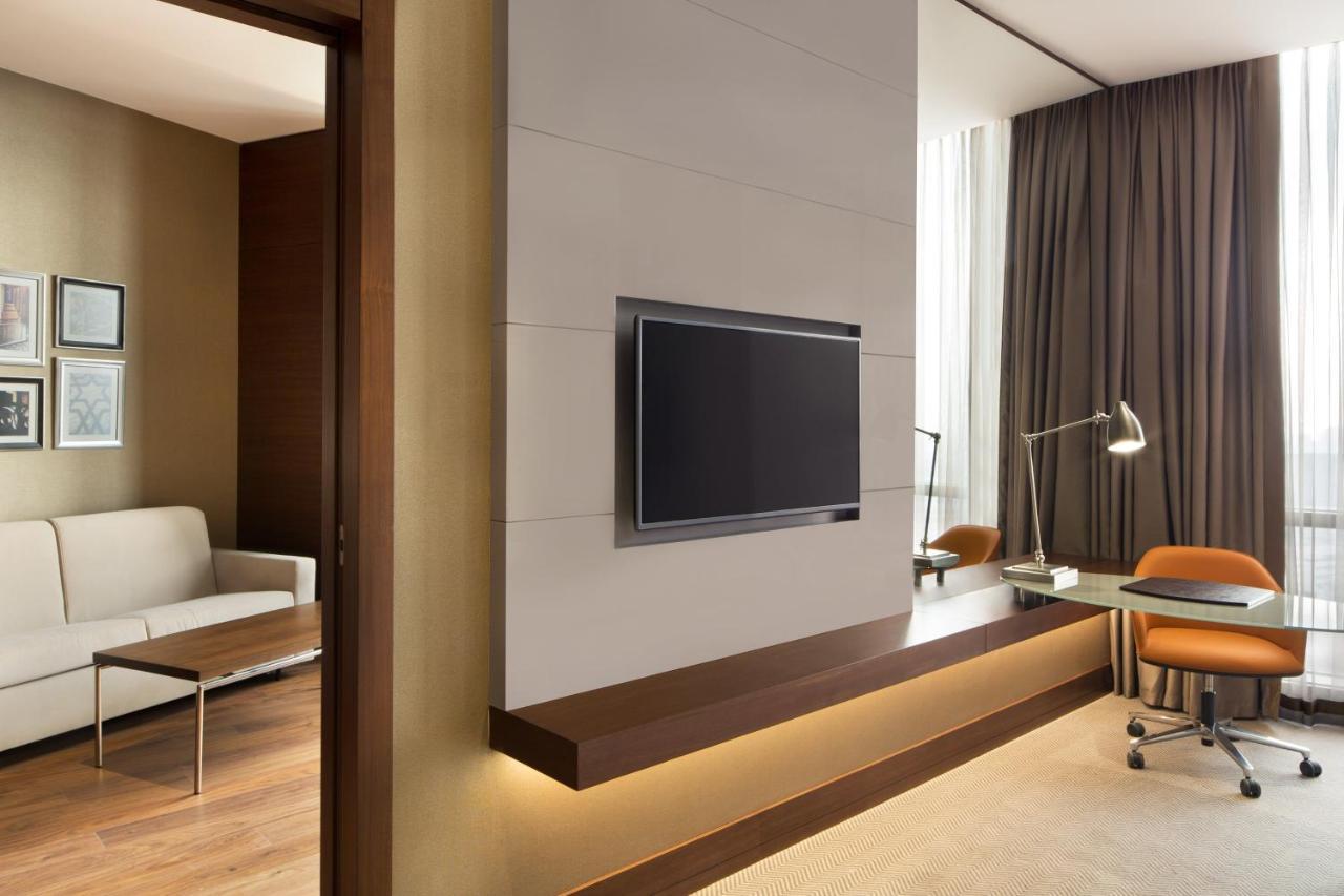 Sheraton Grand Atasehir 5*