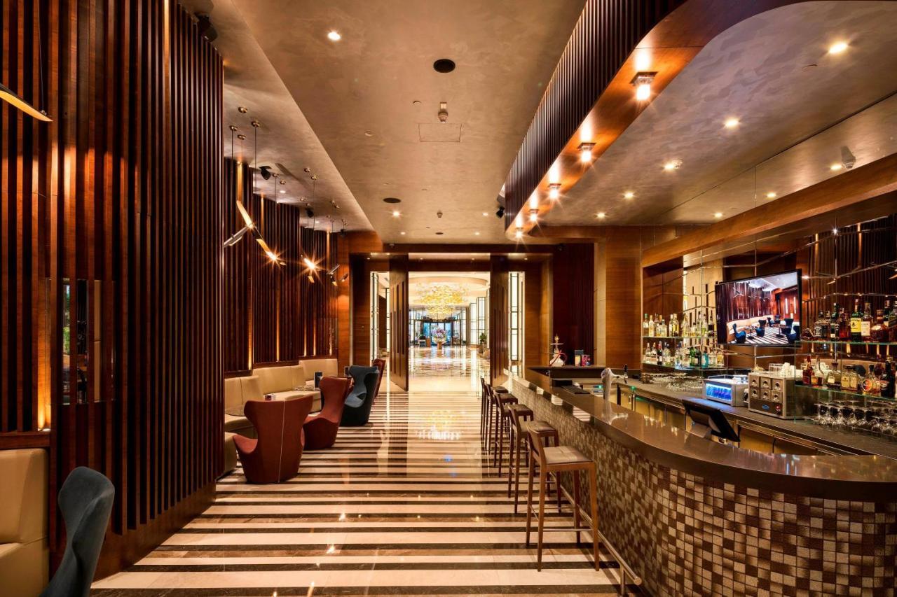 Sheraton Grand Atasehir 5*