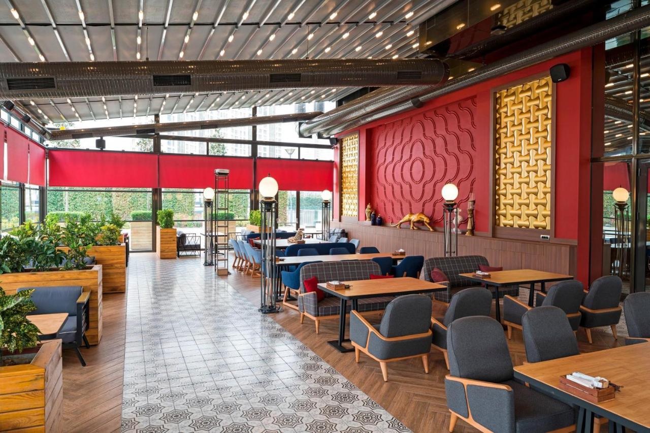 Sheraton Grand Atasehir Hotel 5*