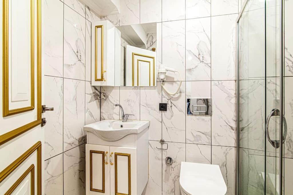 Daire Azad Homes Unkapani