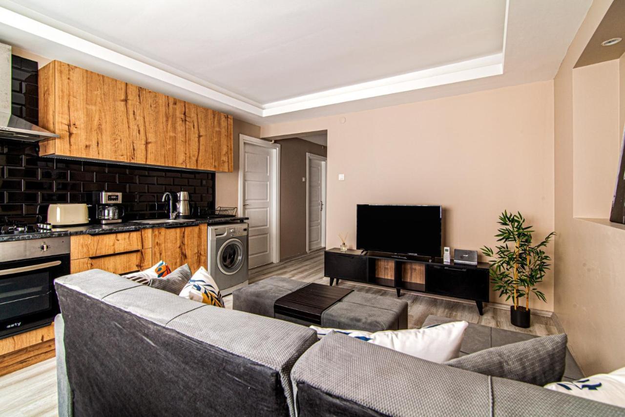 Flat Near Taksim Square With Balcony Apartment Istanbul