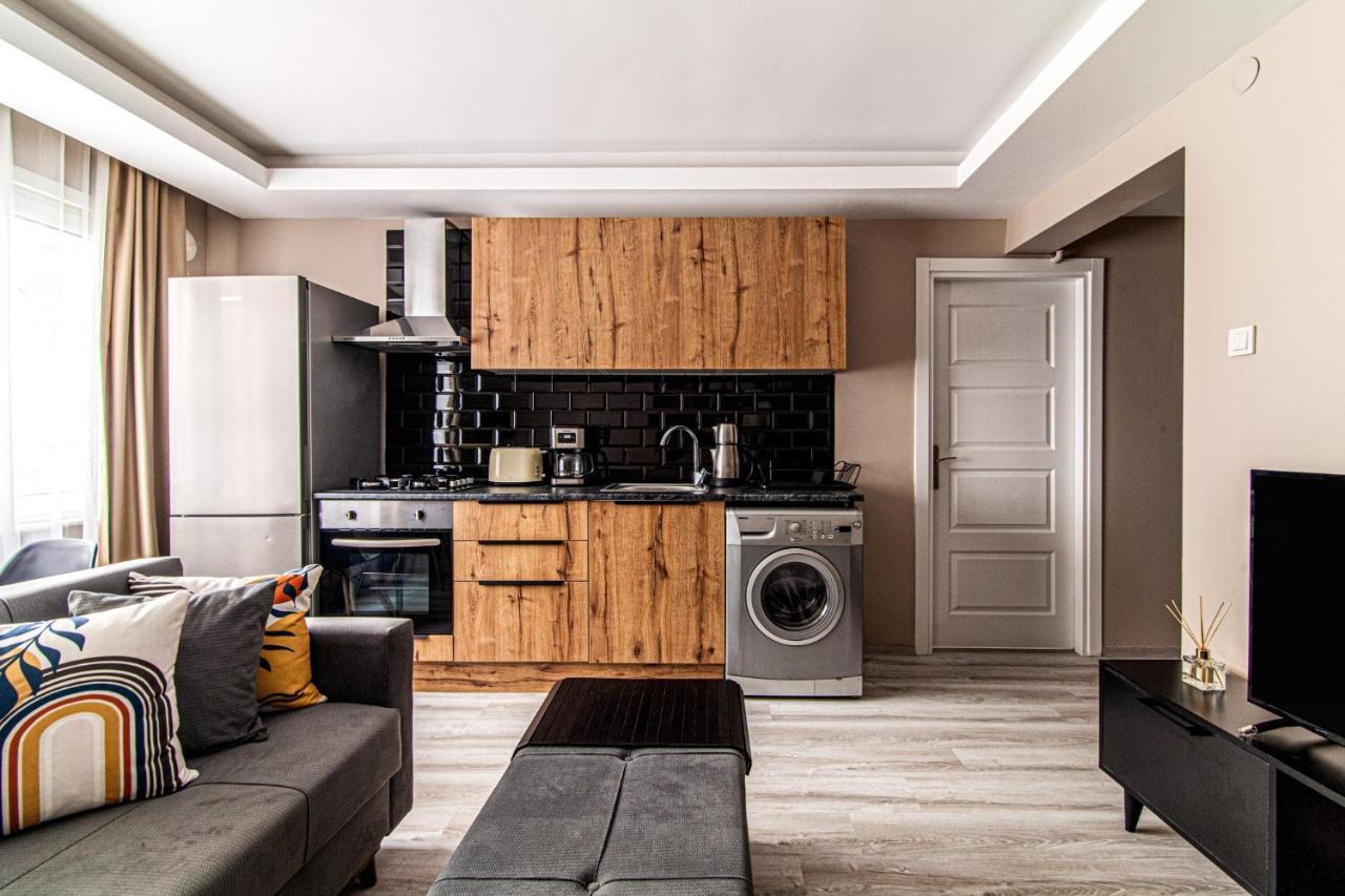 Apartment Flat Near Taksim Square With Balcony