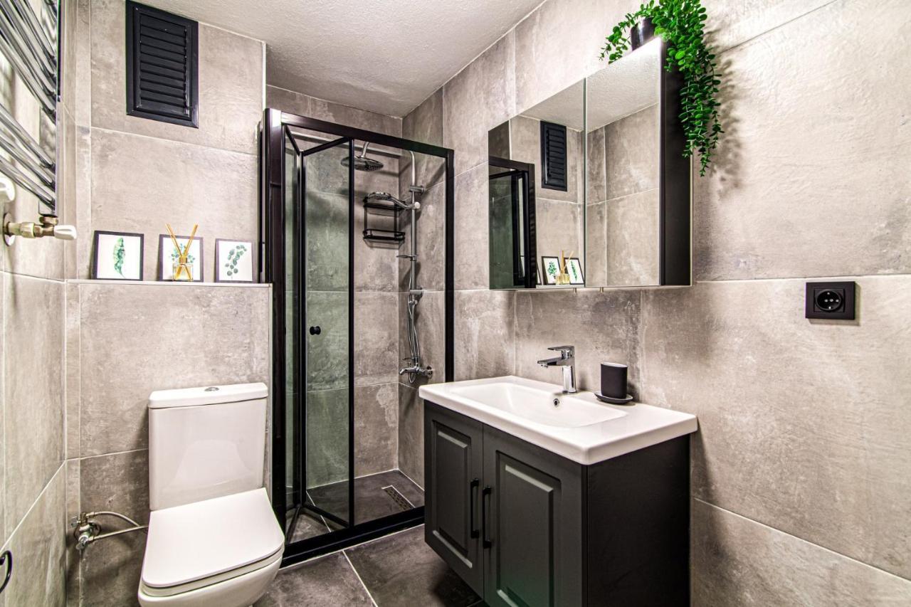 Flat Near Taksim Square With Balcony * Istanbul