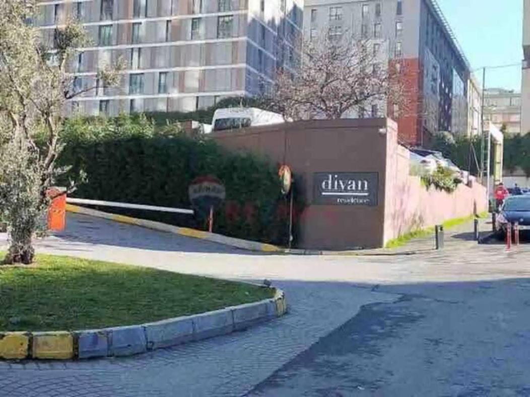 Aykac * Istanbul