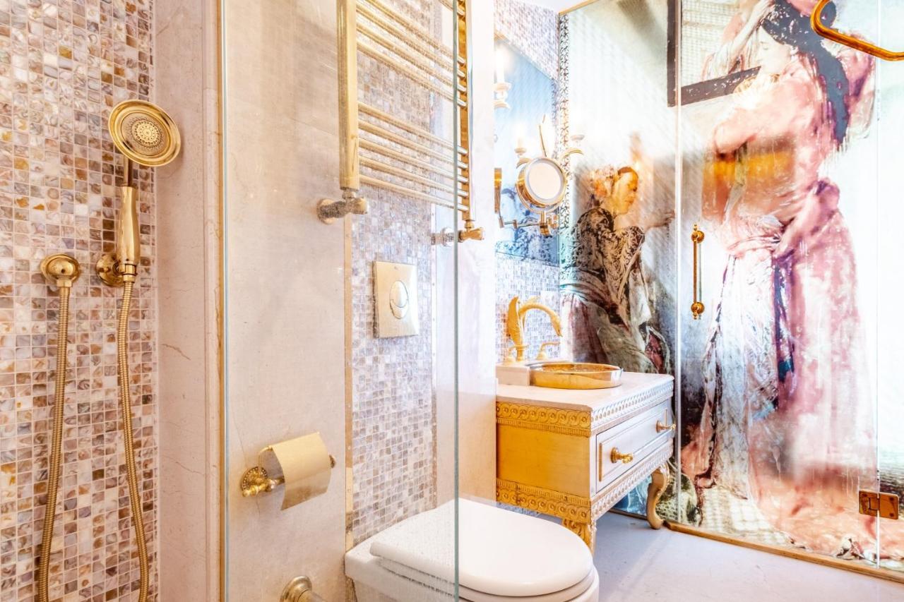 Apartment Exquisite In Historic Mansion In Beylerbeyi *