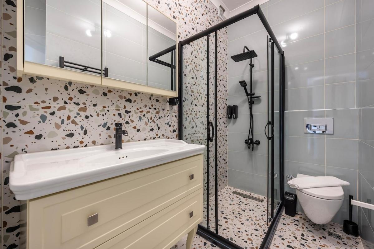 Apartment A Small Treasure In The Heart Of Cihangir *